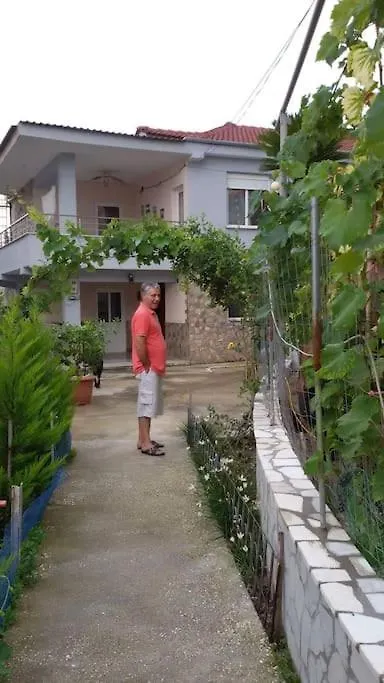 Grandma'S House Διαμέρισμα Αργυρόκαστρο 0*,