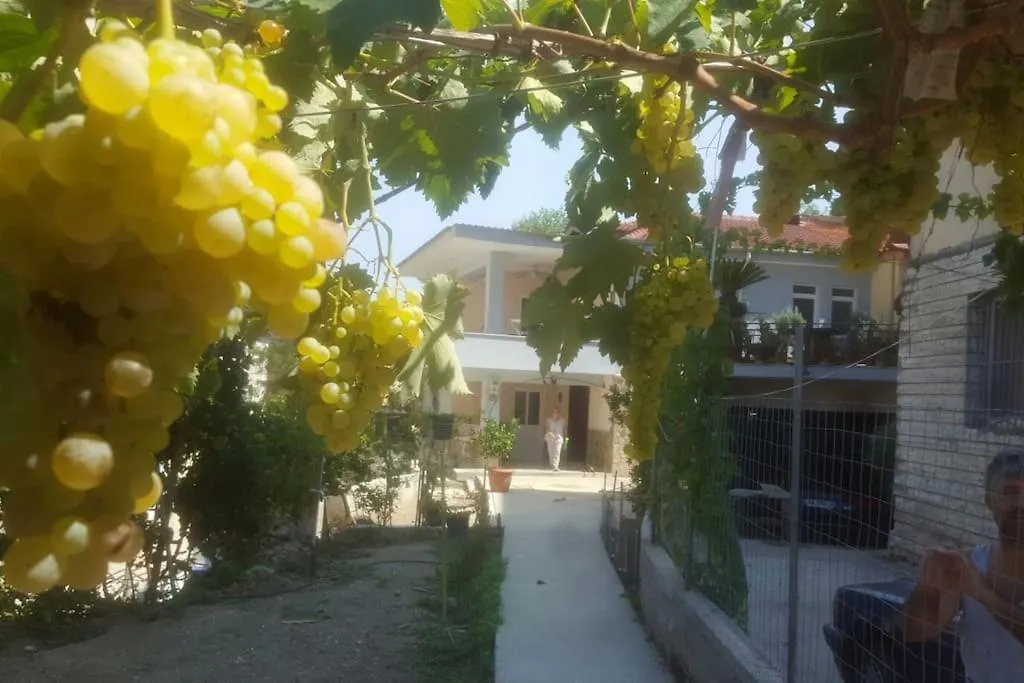 Grandma'S House Διαμέρισμα Αργυρόκαστρο 0*,