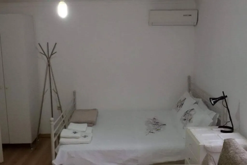 Grandma'S House Διαμέρισμα Αργυρόκαστρο